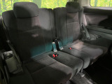 3列目シートはもちろん状態良好☆大人でもゆったりと座って頂けますので、大人数でのお出かけもラクラクです♪ご家族で、気の知れた仲間で、ドライブに行くのが楽しみですね♪