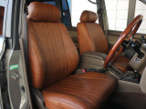 全席にクラシックシートカバー取付済みです!