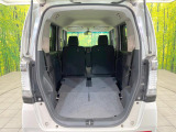 後席を格納すると、これだけの広さが!シーンに合わせたシートアレンジで、大きな荷物も積むことが出来ます♪