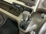 発進時から滑らかに加速する無段階変速のCVTはストップ&ゴーの多い街の中も快適です