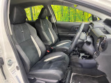 運転席シート廻りは使用感も少なく、良好な状態となっています。前オーナー様が丁寧に使っていたことがよくわかりますね。