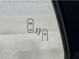 車線変更時の後方確認をアシストしてくれるブラインドスポットモニター!ドアミラーの死角を検知してくれるから車線変更もスムーズです。