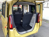 リアシートがあっても、しっかり荷物を積む事ができます。