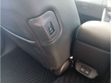 後席もシートヒーター付で。
