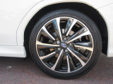 左後 オシャレは足元からが基本!アルミホイールが決まってます!「*ホイールロックナットは展示用です」