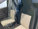 フロントシートです。ゆったり運転ができます。長距離ドライブもラクラク♪♪