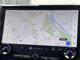 【純正ナビ】専用設計で車内の雰囲気にマッチ!ナビ利用時のマップ表示は見やすく、いつものドライブがグッと楽しくなります!