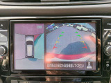 車の全周囲を確認できるアラウンドビューモニター搭載 車庫入れがスムーズです!