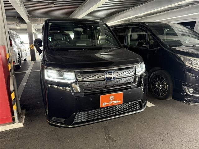 ステップワゴン 2.0 e:HEV スパーダ 禁煙車 純正11.4インチナビ フルセグ