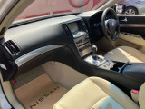 ご納車前にスタッフが入念に清掃し気持ちよく乗り出せるように致します。