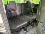 3列目シートはもちろん状態良好☆大人でもゆったりと座って頂けますので、大人数でのお出かけもラクラクです♪ご家族で、気の知れた仲間で、ドライブに行くのが楽しみですね♪