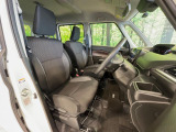 運転席シート廻りは使用感も少なく、良好な状態となっています。丁寧に使われていたことがよくわかりますね。