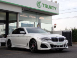 BMW在庫保有台数常時100台以上!ご来店の際はBMW本店(厚木市下荻野140-1)にご来店ください!弊社自慢の全天候型ショールーム!BMW在庫保有台数常時100台以上ございます!