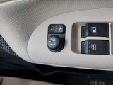 ドアミラースイッチ運転席に居ながらコントロールできます!