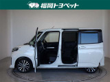 両側パワースライドドア付きだから、狭い駐車スペースなどでの 乗り降りラクラク!小さなお子さまのいるご家庭には嬉しい装備。