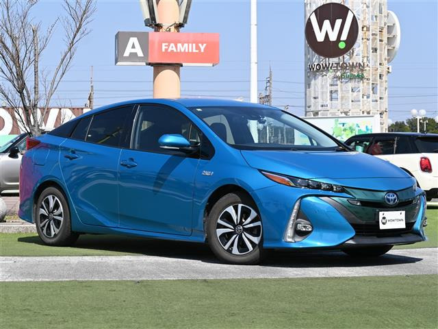 トヨタ プリウスPHV 