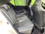 コンパクトカーですが、セカンドシートは十分な広さがあり快適にお乗りいただけます♪シートを倒して大きな荷物を積んだりと、用途の幅が広い1台です。