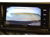 バックモニター付き。 車両後方の映像がナビ画面に表示されるので、車庫入れが苦手な人も安心です。 ただし、目視確認もお忘れなくお願いいたします。