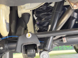 お車を安心してお乗りいただく為には、足回りの定期点検が欠かせません。サービスサポート(有償保証)では無料点検もご提供しており、安心のカーライフをお過ごしいただけるサポート体制が整っています。