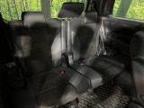 3列目シートはもちろん状態良好☆大人でもゆったりと座って頂けますので、大人数でのお出かけもラクラクです♪ご家族で、気の知れた仲間で、ドライブに行くのが楽しみですね♪