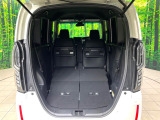 普段のお買い物や通勤、送迎等に十分な荷室スペースを確保しております。セカンドシートを倒すと、大きな荷物の積載も可能です♪