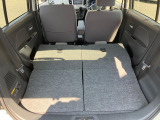 普段のお買い物や通勤、送迎等に十分な荷室スペースを確保しております。セカンドシートを倒すと、大きな荷物の積載も可能です♪
