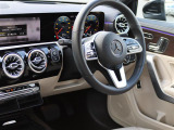 Aクラス A250 4MATIC 4WD 本革シート