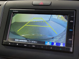 バックカメラが装備されており、後方の安全確認はもちろんのこと狭い場所での駐車や雨の日・夜間など視界の悪いコンディションでのストレスの軽減にもなります!