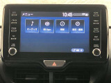 ディスプレイオーディオを装備。スマホとクルマをつなぐことでいろんなサービスが楽しめます。