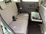乗車スタイルに合わせてアレンジしやすいリヤシートです。
