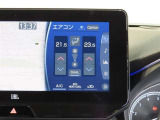 左右独立温度コントロールフルオートエアコンです。運転席、助手席それぞれで独立して温度設定ができます。冷え性の方が乗っても安心ですね♪