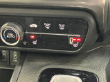 シートヒーター装備付き車!!座席に埋め込まれた電熱線によりシートを暖めることが出来る装備で、温められたシートは、寒い冬には最適です!!