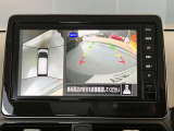 前後左右4つのカメラで、上から見たような映像をお届け、駐車時も安心、アラウンドビューモニター付(肉眼では確認し辛い左前の映像に切り替えることも可能です)。