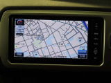純正ナビを装備。タッチパネル式で使いやすく、お出かけもラクラクです。