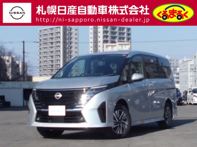 セレナ 1.4 e-4ORCE ハイウェイスターV 4WD 