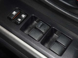 電動格納式ドアミラー・パワーウインドウを装備しています。
