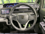 【純正革巻きステアリング】上質な革を使用することで、手にしっかり馴染みとても運転しやすいハンドルです♪