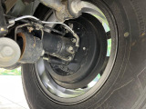お車を安心してお乗りいただく為には、足回りの定期点検が欠かせません。サービスサポート(有償保証)では無料点検もご提供しており、安心のカーライフをお過ごしいただけるサポート体制が整っています。