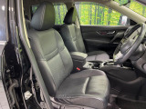 運転席シート廻りは使用感も少なく、良好な状態となっています。前オーナー様が丁寧に使っていたことがよくわかりますね。