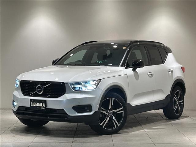 XC40 T4 AWD Rデザイン 4WD 4WD サンルーフ