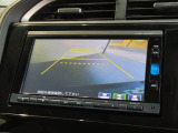 バックカメラが装備されており、後方の安全確認はもちろんのこと狭い場所での駐車や雨の日・夜間など視界の悪いコンディションでのストレスの軽減にもなります!