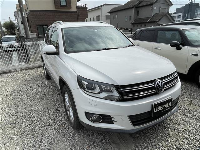 ティグアンTSI ブルーモーションテクノロジー本革シート 修復歴無し