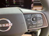 ステアリングスイッチ付きのハンドル!運転に支障をきたすことなくナビ操作が可能です!!