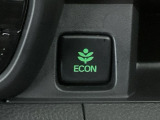 ★ECONスイッチ★ エコドライブを加速しよう!スイッチをONにすると、運転の仕方によるロスを抑え込み燃費をよくするようクルマが頑張ります(*^ー^*)燃費向上にチャレンジ♪