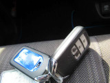 スマートキー装備車です☆ポケットに鍵を入れたままでも開閉ができます☆☆ホンダオートディーラーホンダ専門店♪TEL06-6744-2222☆
