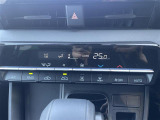 【 オートエアコン 】車内温度を感知して自動で温度調整をしてくれるのでいつでも快適な車内空間を創り上げます!