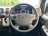 【純正革巻きステアリング】上質な革を使用することで、手にしっかり馴染みとても運転しやすいハンドルです♪