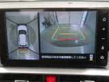 パノラミックビューモニター付きです。車両を上から見たような映像をディスプレイオーディオ画面に表示。運転席からの目視だけでは見にくい、車両周辺の状況をリアルタイムでしっかり確認できます。