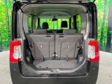 普段のお買い物や通勤、送迎等に十分な荷室スペースを確保しております。セカンドシートを倒すと、大きな荷物の積載も可能です♪