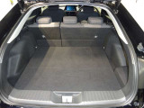 バックドアを開けると荷物スペースです!